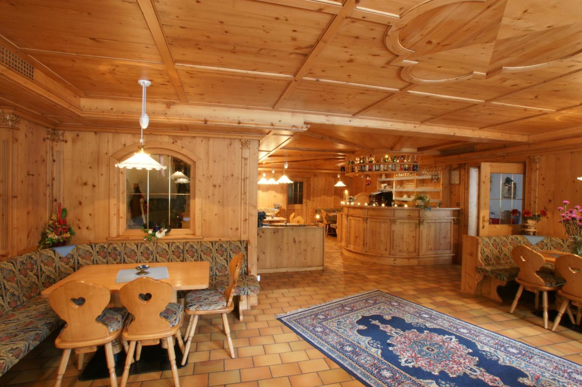 Hotel Alcialc La Valle Bagian luar foto