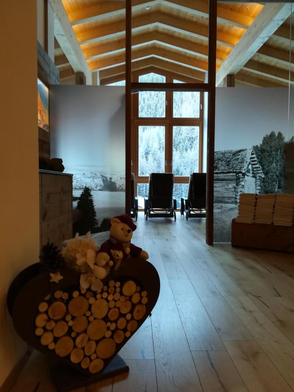 Hotel Alcialc La Valle Bagian luar foto